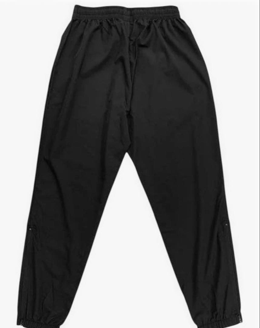 IN THE PAINT ウインドパンツ