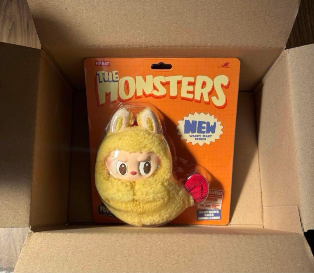 THE MONSTERS Wacky Mart シリーズ イヤホンケース2ピース