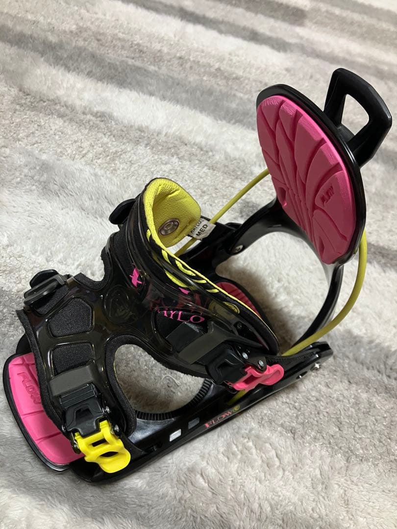 Flowビンディング　リアエントリーHaylo Black Neon　М
