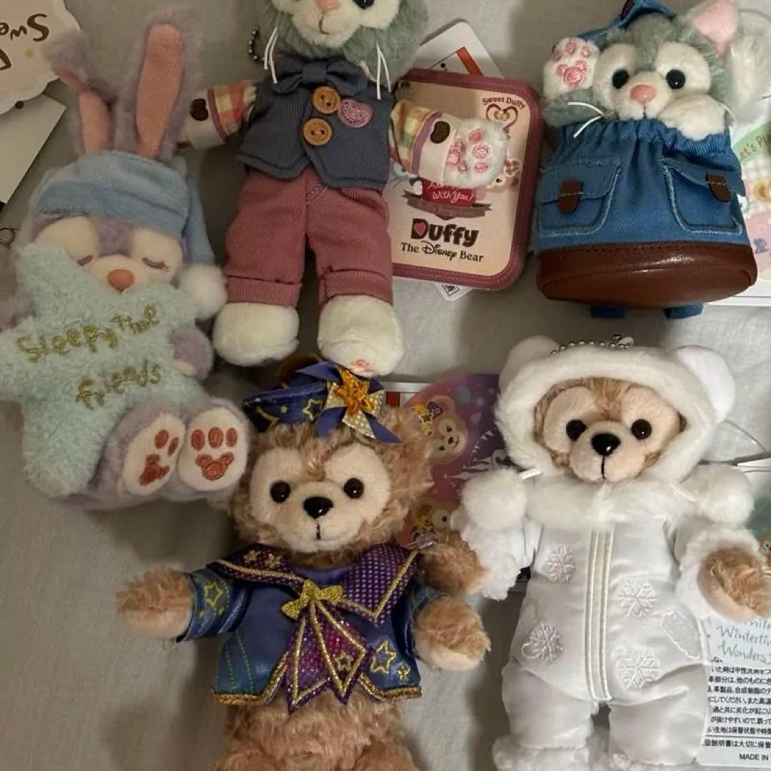 タグ付き　ダッフィー　ジェラトーニ　ぬいぐるみバッジ