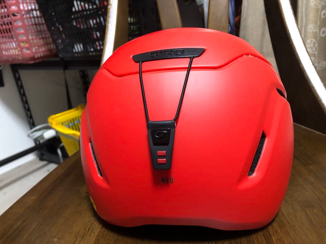 GIRO Neo MIPS ヘルメット