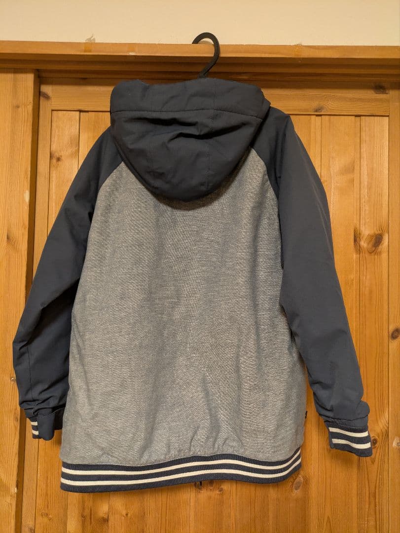 Burton 子ども用 スノーボードウェア　上下　　150〜160　L XL