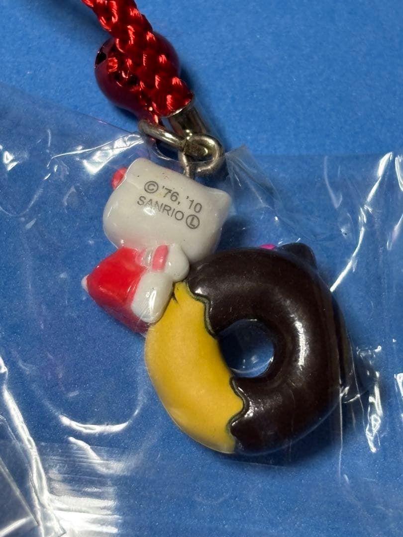 ご当地キティ　ソフトクリーム　ドーナツ　根付け　3点セット