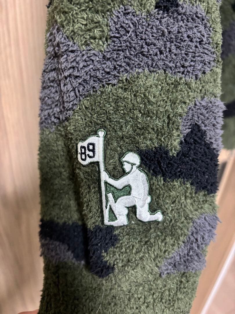 PEARLY GATES 迷彩柄ニットパーカー　サイズ5