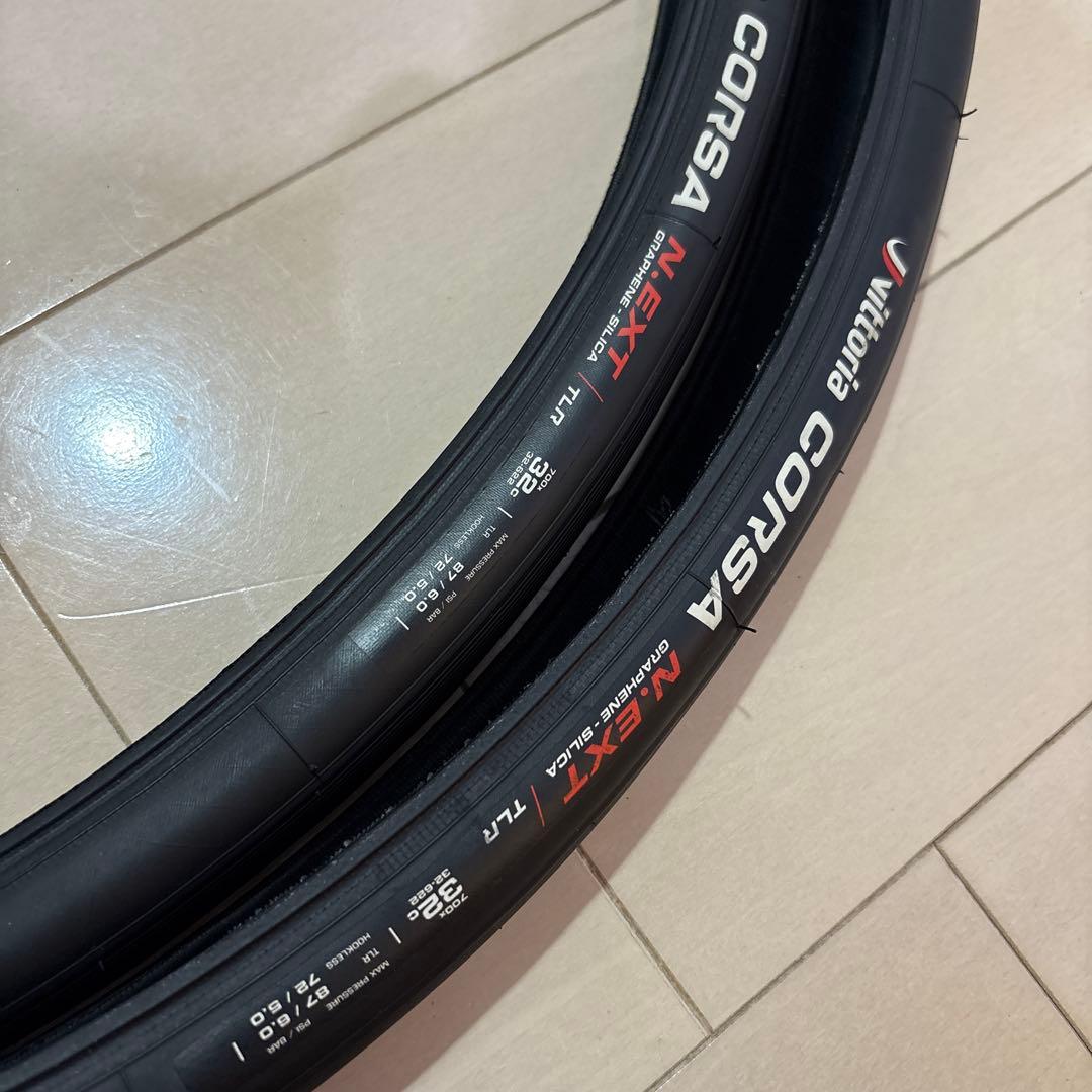 セ*ン様 VITTORIA ヴィットリア コルサ ネクスト TLR 700 32