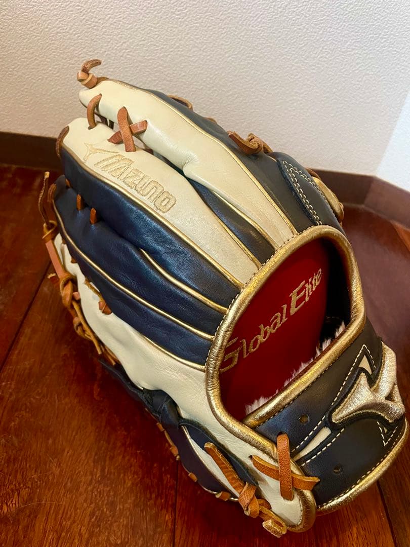 あずき　ミズノ 軟式用グローブ グローバルエリート 外野手用