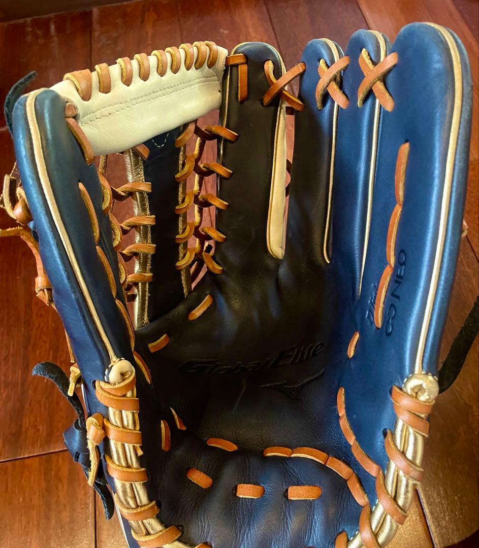 あずき　ミズノ 軟式用グローブ グローバルエリート 外野手用