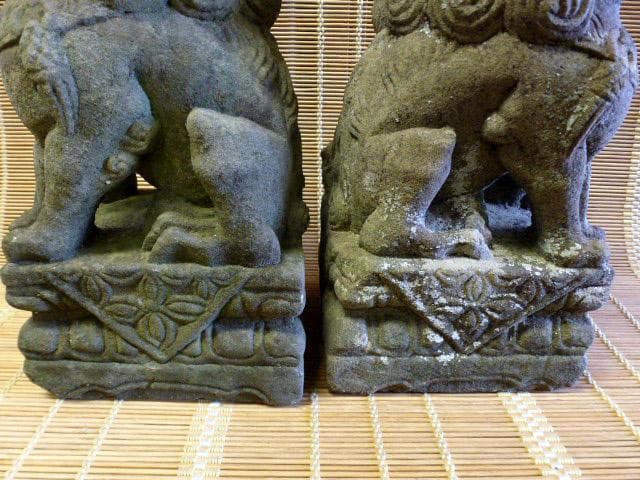時代　石像　狛犬　一対　石彫　彫刻　縁起物　骨董　1尺　苔