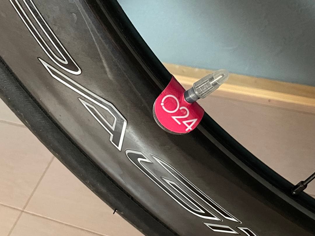 「bora wto」に似る中華カーボンホイール ディスクロードバイク用