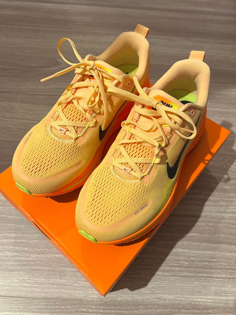 NIKE ボメロ18 28cm