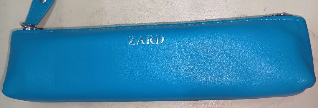 ZARD ロゴ入り青色 ペンケース