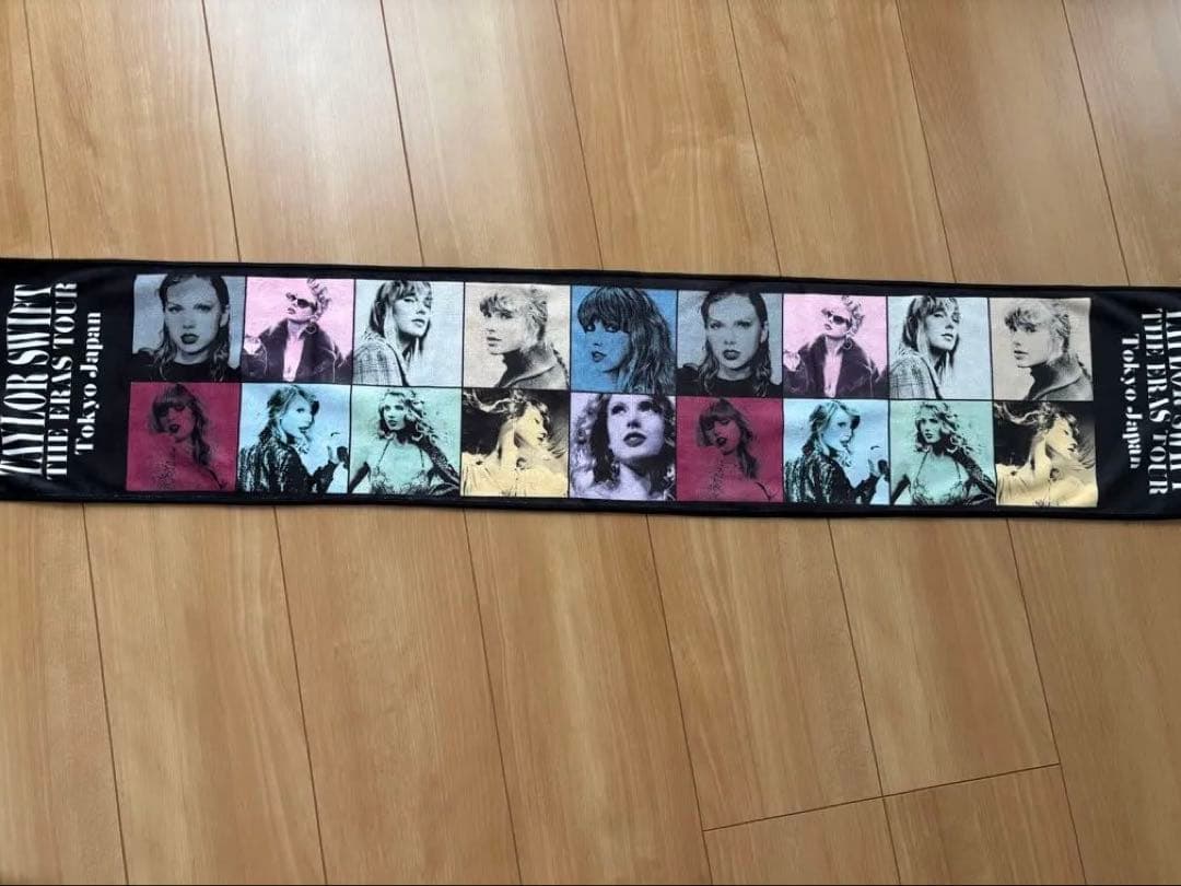 【冬服・美品】テイラー・スウィフト 東京公演 公式グッズ スウェット＆タオル