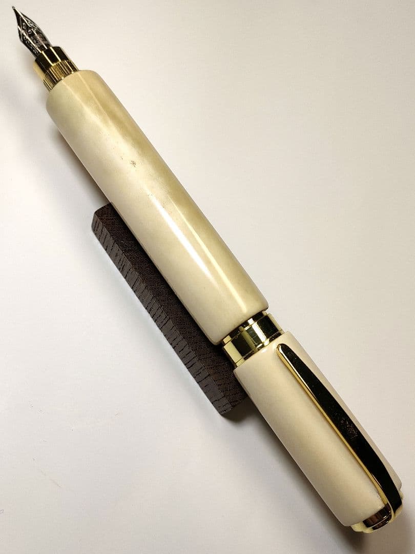 【鹿の角】グラデュエイト万年筆