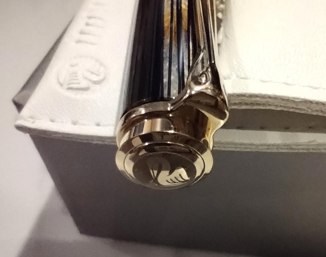 ペリカン　Pelikan スーベレーン　K800 特別生産品 茶縞 ボールペン