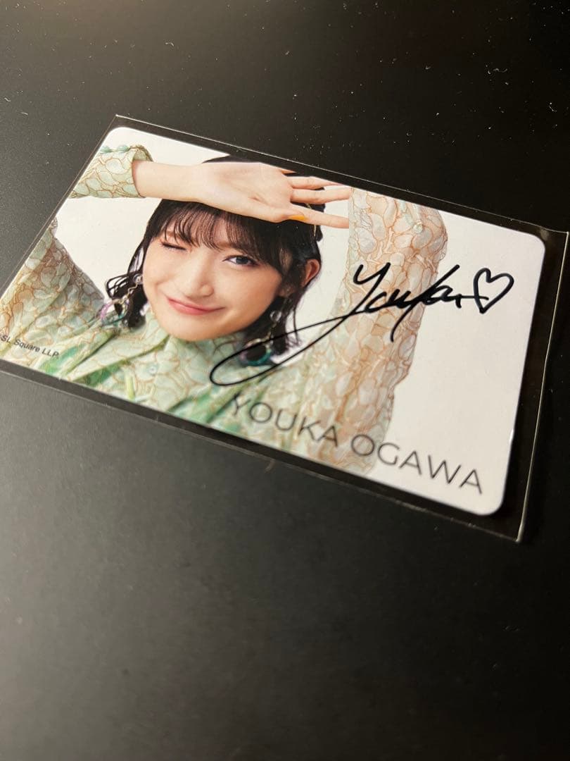 Girls2 小川桜花　ミュージアム入場特典サイン入り 2枚　❶ソロ