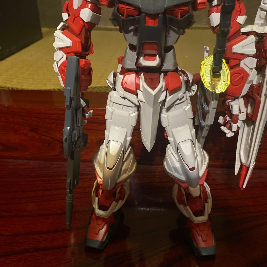 ガンプラ　ガンダムアストレイ レッドフレーム