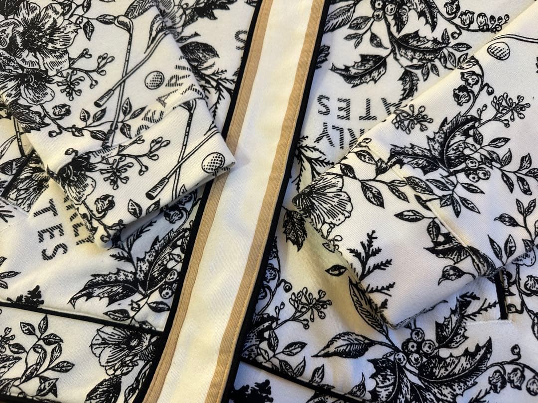 パーリーゲイツ　花柄ジップパーカー　フーディ　サイズ１　ホワイト　レディース