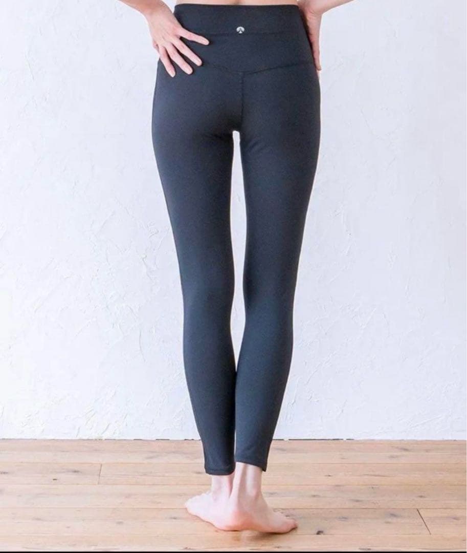 ヨガマット、ラグ、マットバッグ、 ボトムスS×2、バーム×2