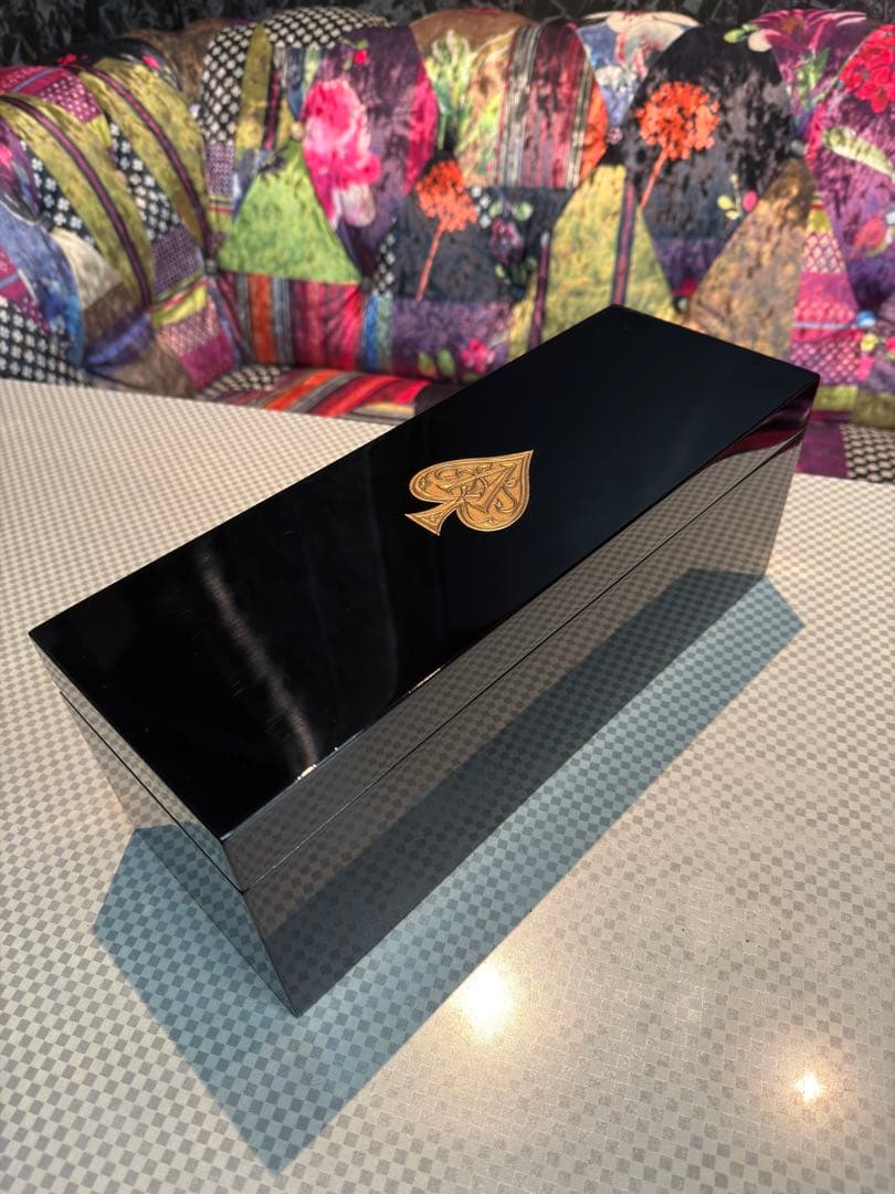 y*2様 アルマンド・デ・ブリニャック ブリュット ゴールド 専用箱、カバー付