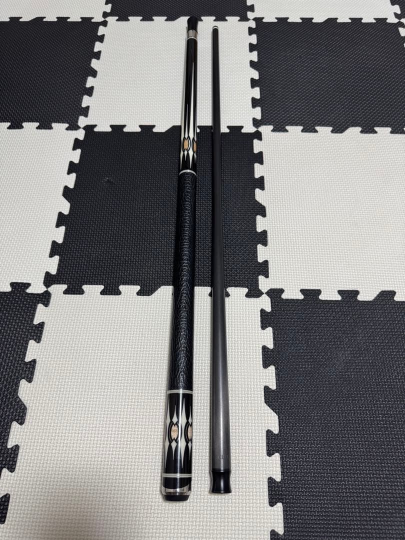ビリヤードキューPredator Blak 4-4 Radial (バットのみ)