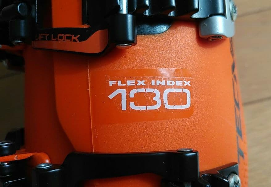 スキー TECNICA MACH1 LV 130 25.5 (295mm)