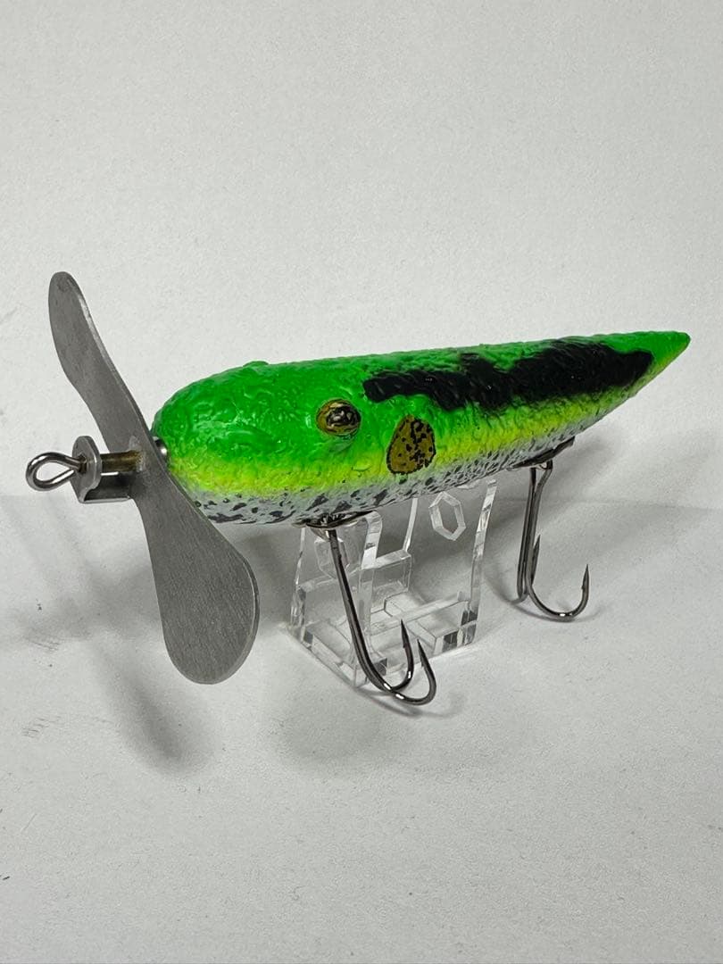 グリーン/ブラック トップウォーター ルアー