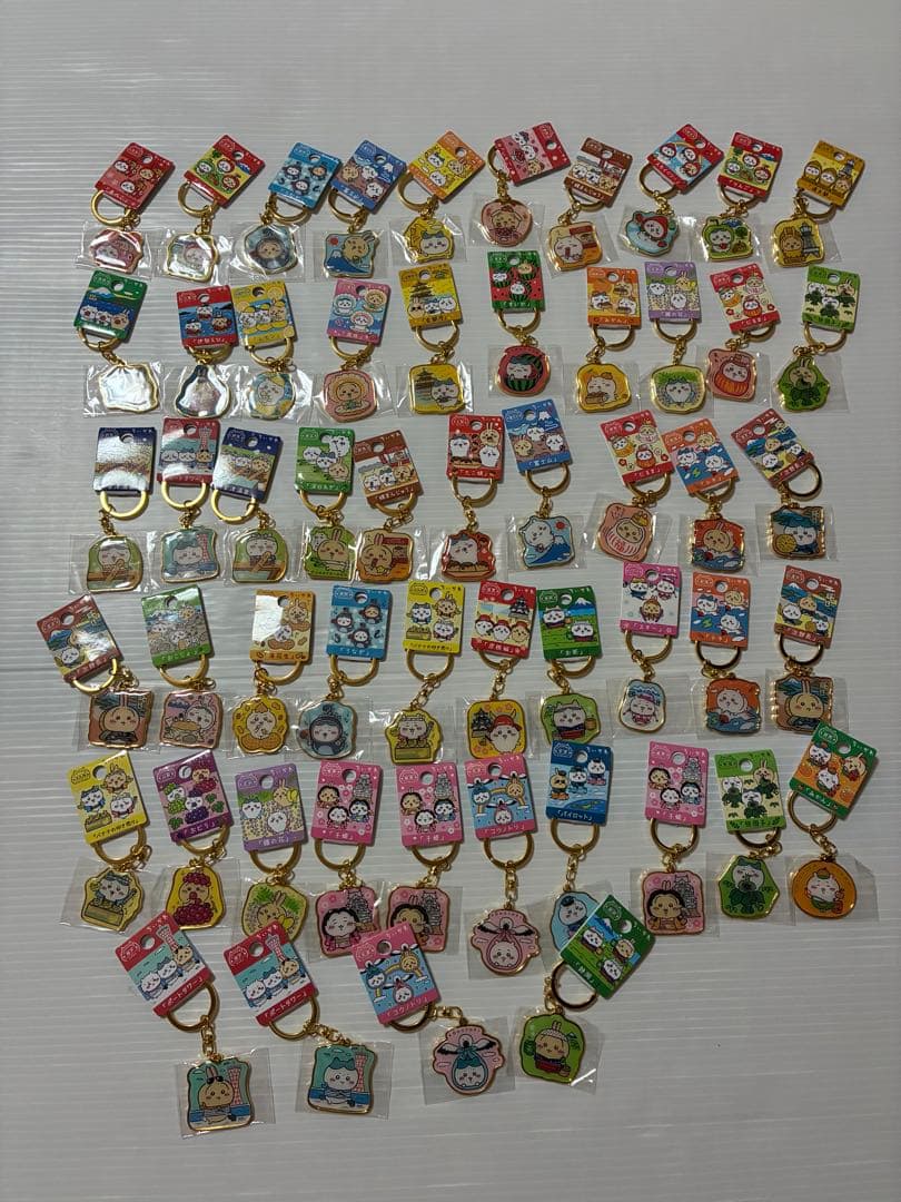 ちいかわ うさぎ ハチワレ ご当地キーホルダー 98個セット