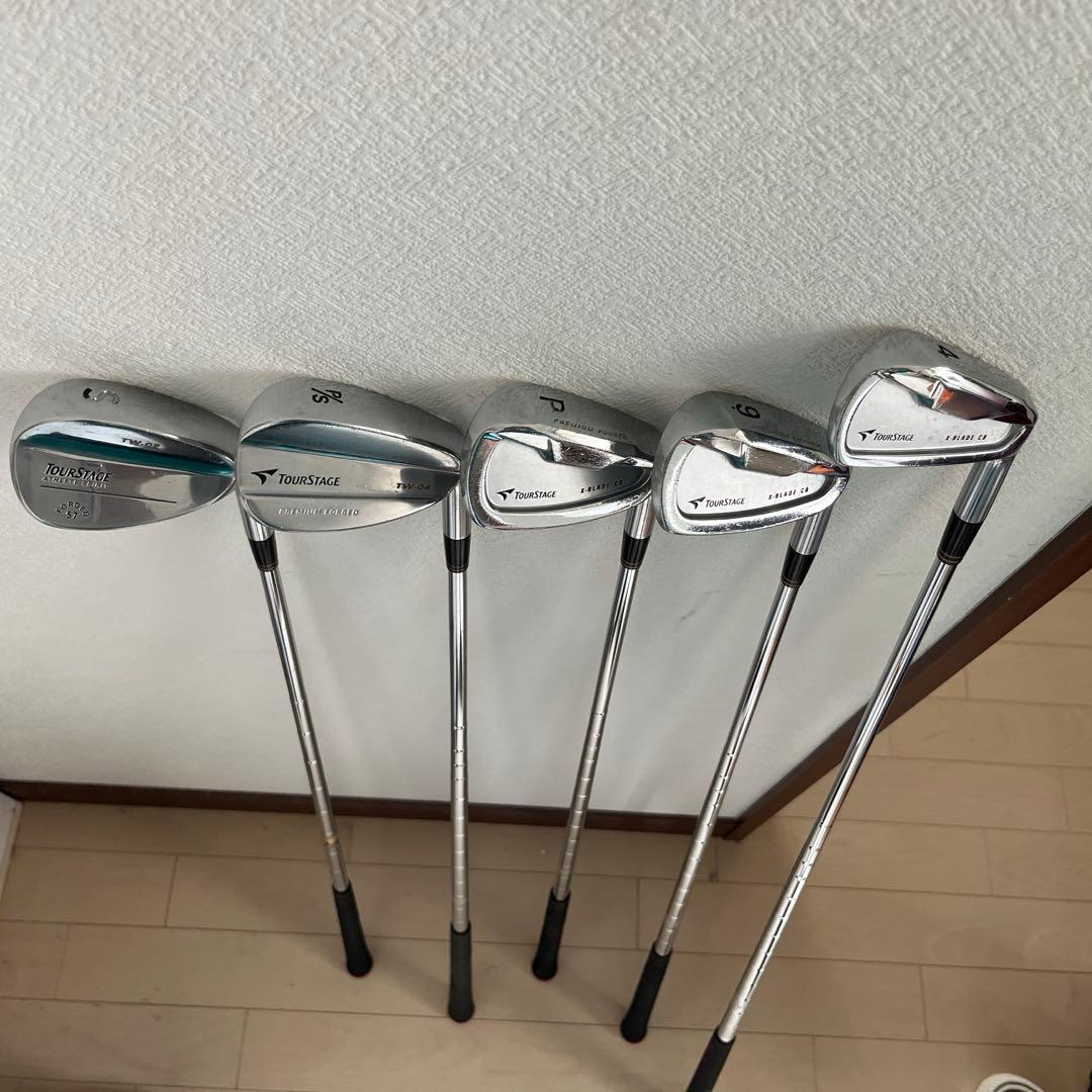 NEW BALANCE BSTN906 ゴルフバッグ、クラブ一式