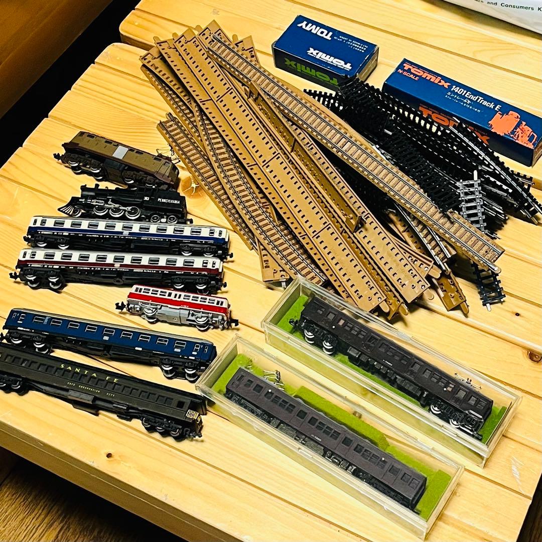 鉄道模型セット（車両・レール付き）