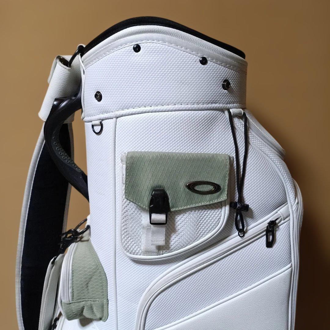 美品OAKLEY ゴルフバッグ ホワイト カエルロゴ