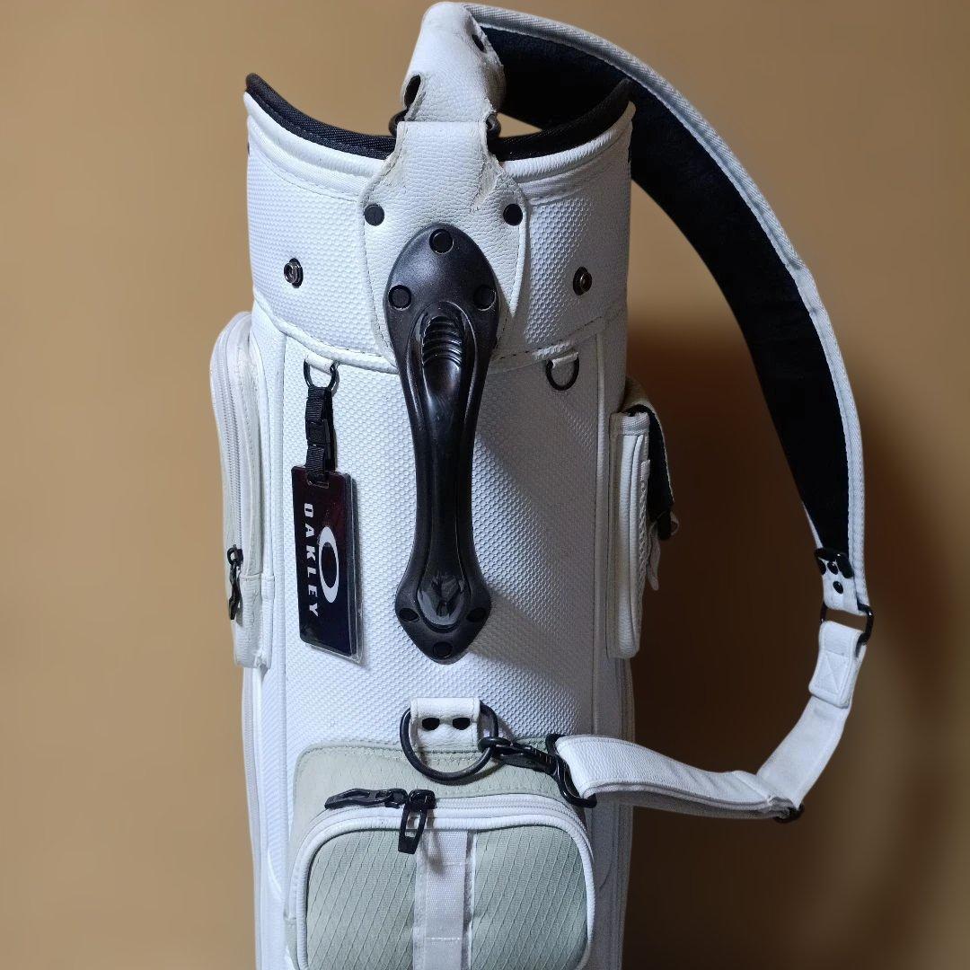 美品OAKLEY ゴルフバッグ ホワイト カエルロゴ