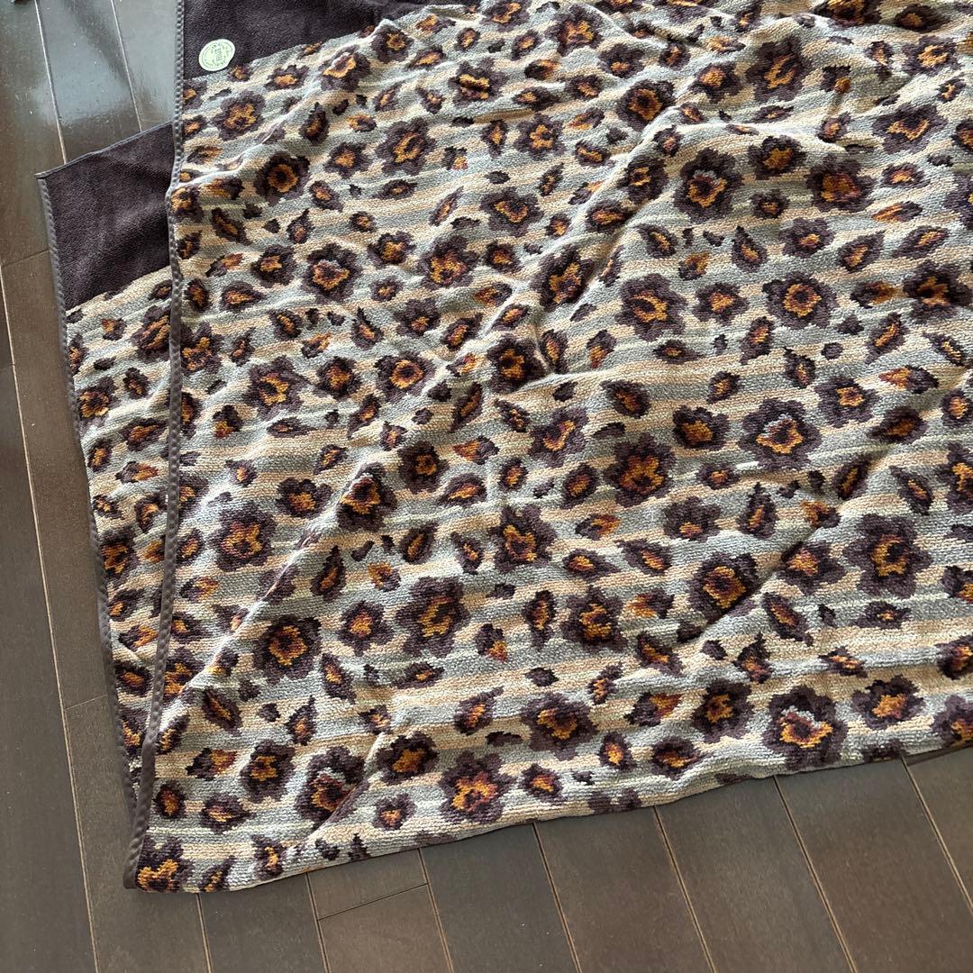 未使用　FEILER バスタオル　レオパード　フェイラー　豹柄　花柄　ブラウン系