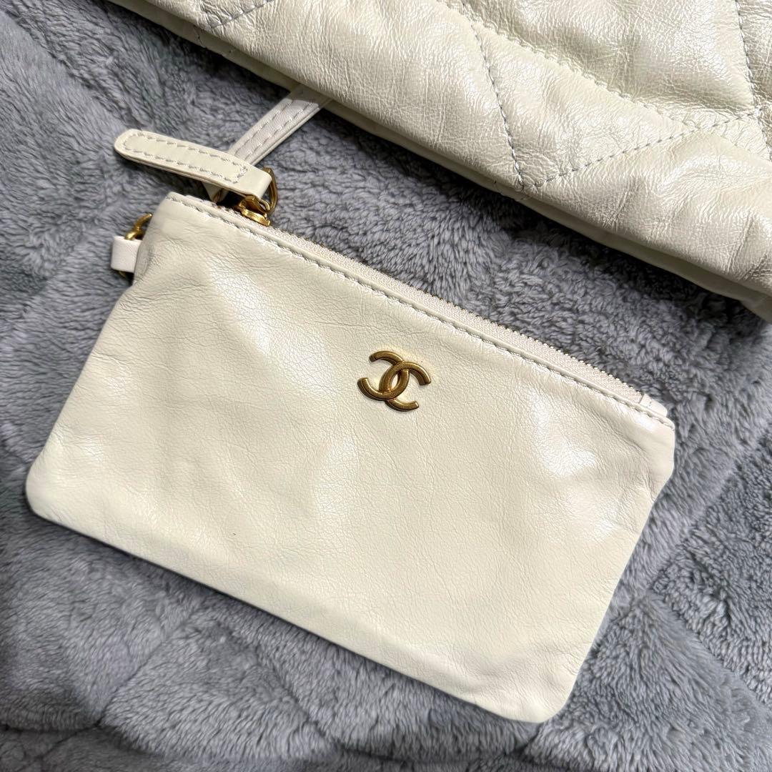 ノベルティ　CHANELチェーンバック シャネル 財布付き