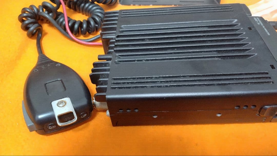 ICOMディユアルバンド…IC-207 受信改造済