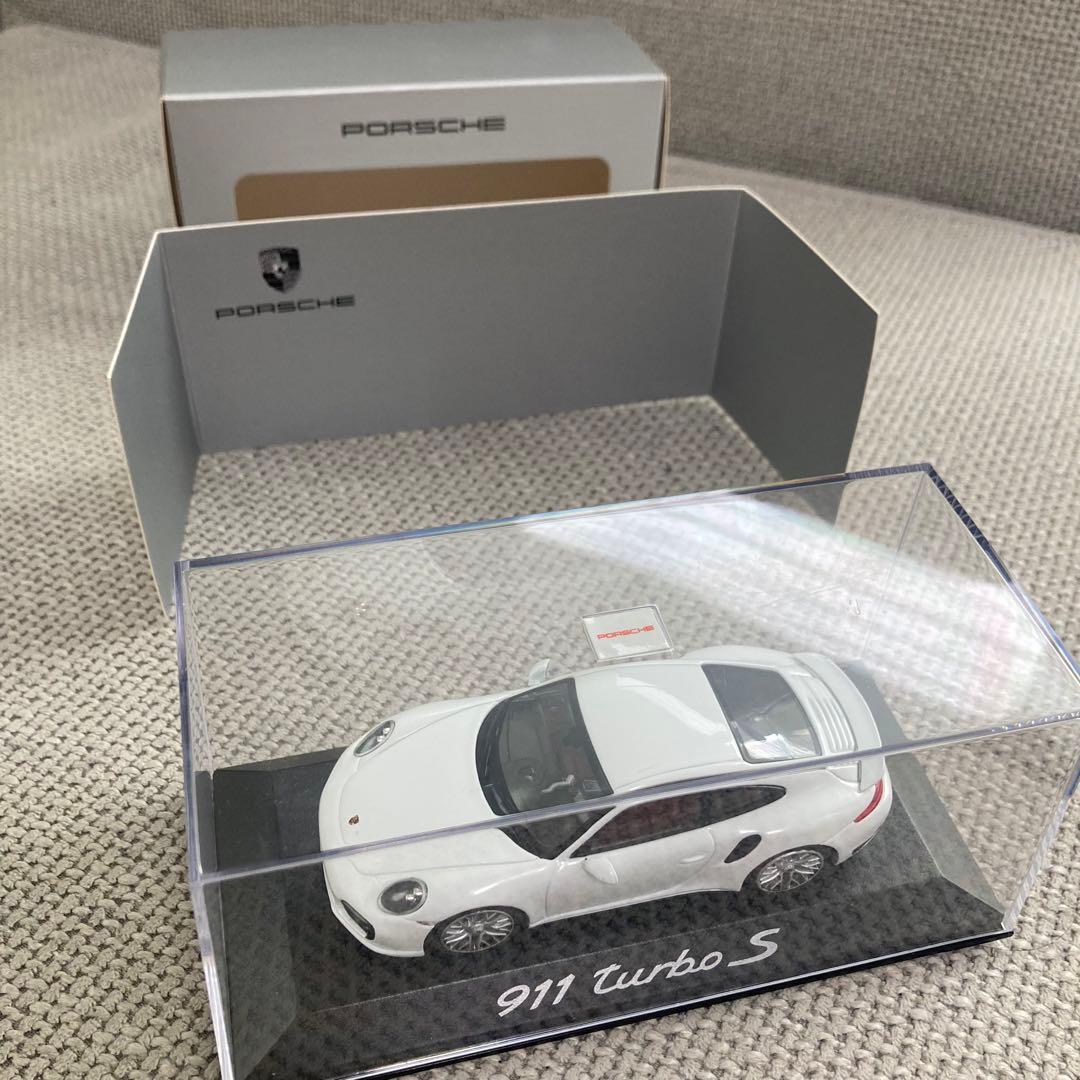 Porsche 911 Turbo S 1:43 スケールモデル ポルシェ 模型