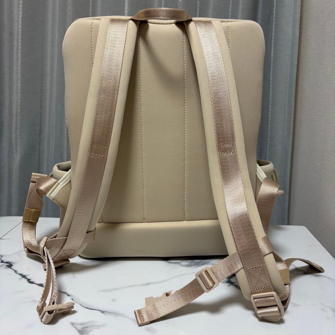 シティドッグ ネオプレーン バックパック キャリー R オフホワイト