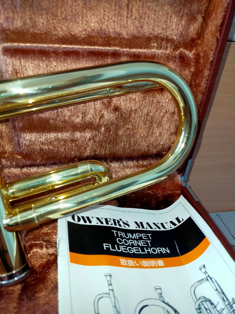 YAMAHA　ヤマハ　トランペット　ytr 235 　金色　ケース付　付属品あり