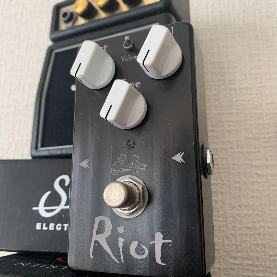 Suhr / Riot Distortion 限定黒色 (レア)
