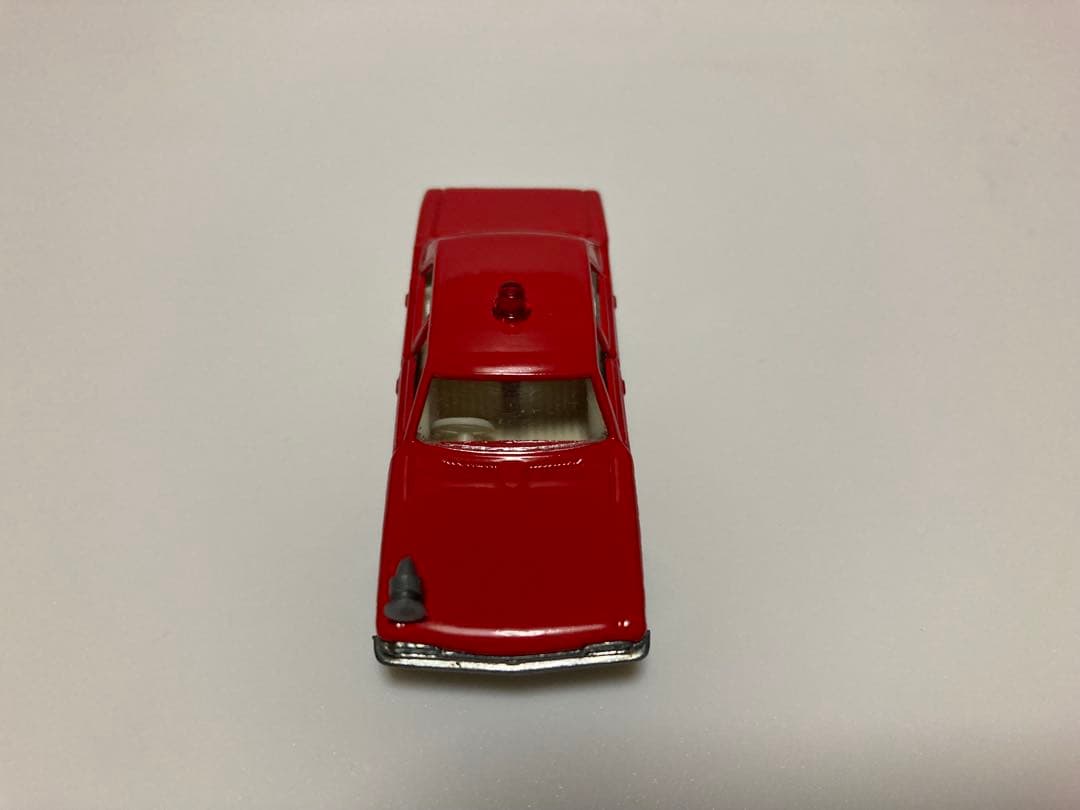 トミカ　クラウン　ファイアチーフカー　1Aホイール　銀サイレン　色指定箱　日本製