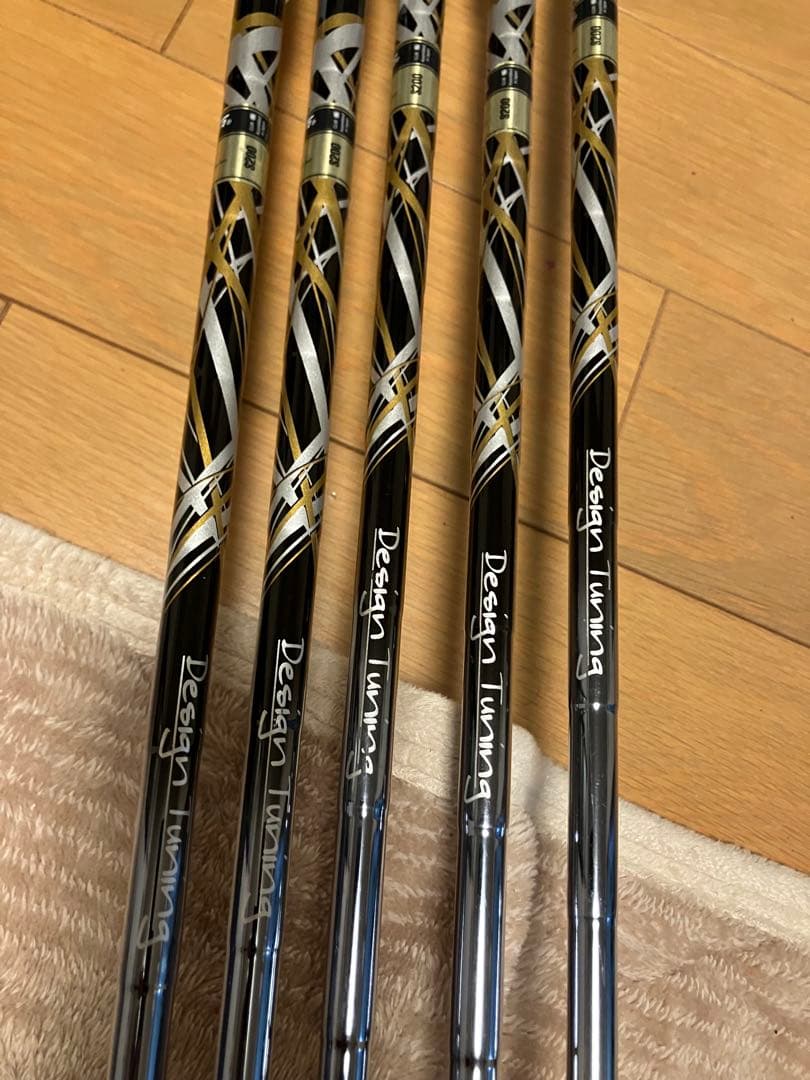 TaylorMade ステレスアイアン 希少チューニングデザイン　DG200