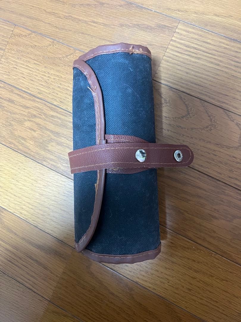 KARISMACOLOR 色鉛筆 38本と、布製ロールケース