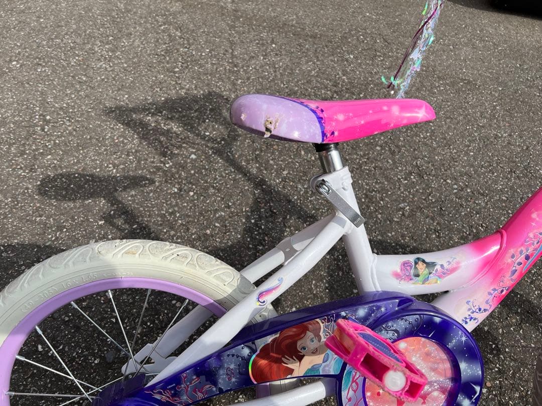 アメリカ 子供用自転車 キッズ ピンクと白 補助輪付き