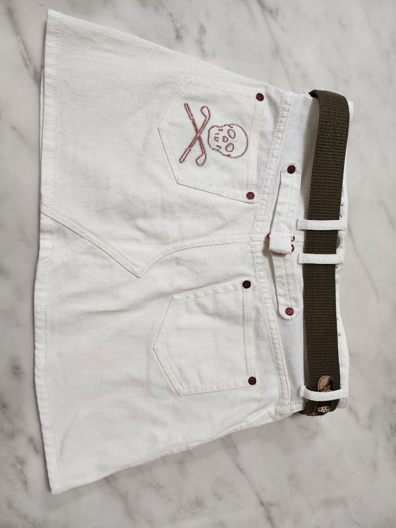 MARK LONA マークアンドロナスカル刺繍 ホワイトゴルフスカート& ベルト