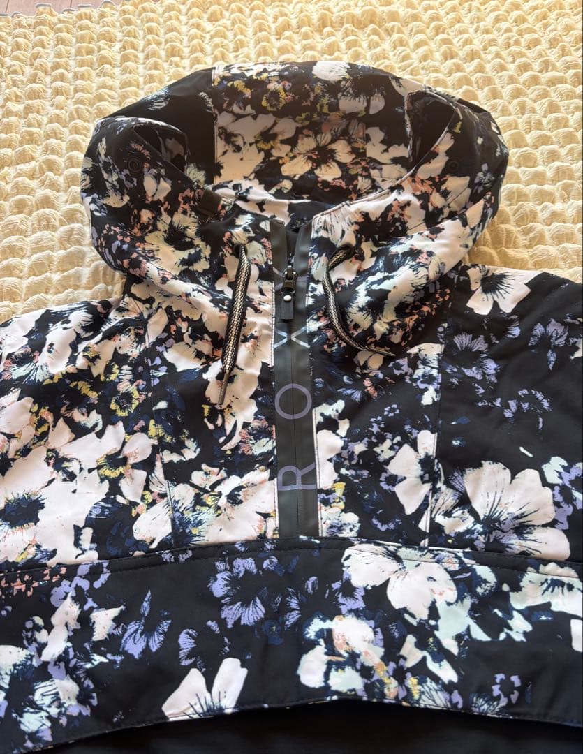 ROXY スノーボードウェア ジャケット レディース プルオーバー　美品　M