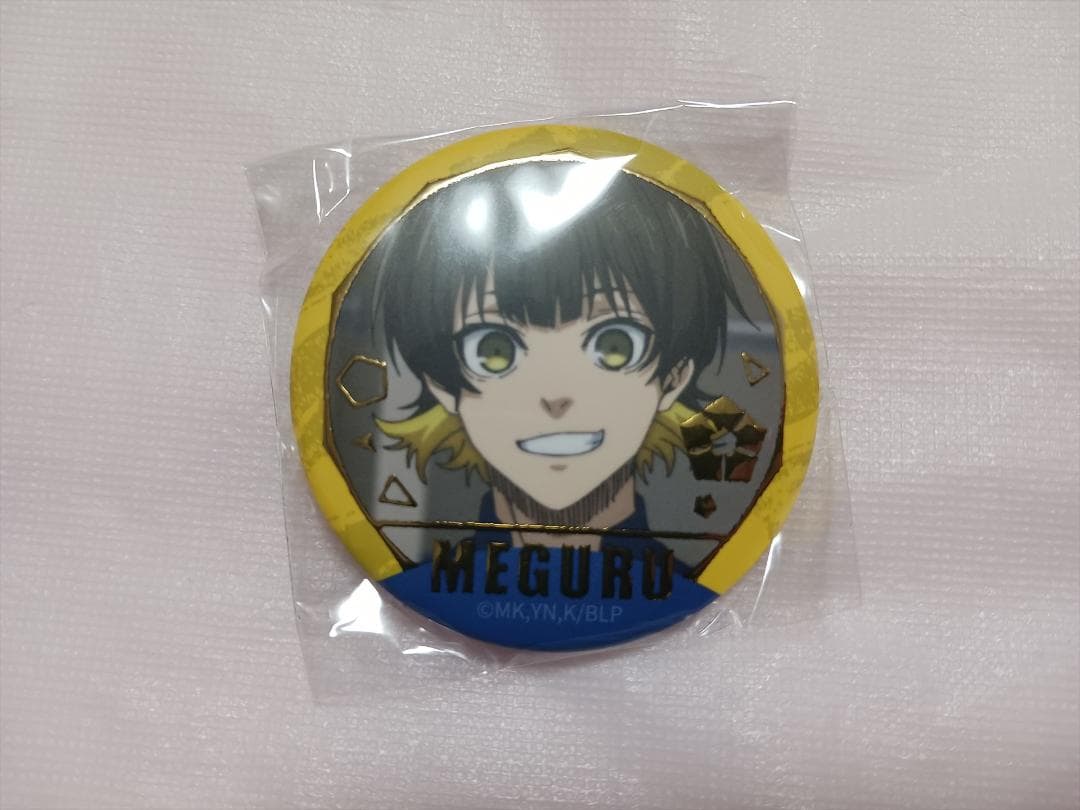 ブルーロック 全１６種 トレーディングマット 缶バッジ コンプリートセット