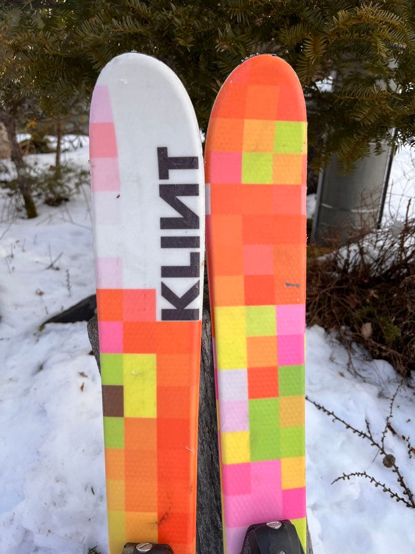 キッズ用　KLINT カラフルスキー板 ビンディング付き　110cm