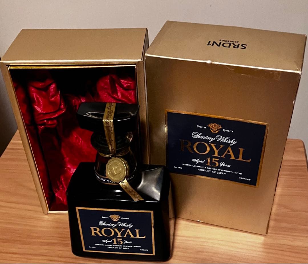サントリーウイスキー ローヤル15年/ブルーラベル/700ml/箱入り