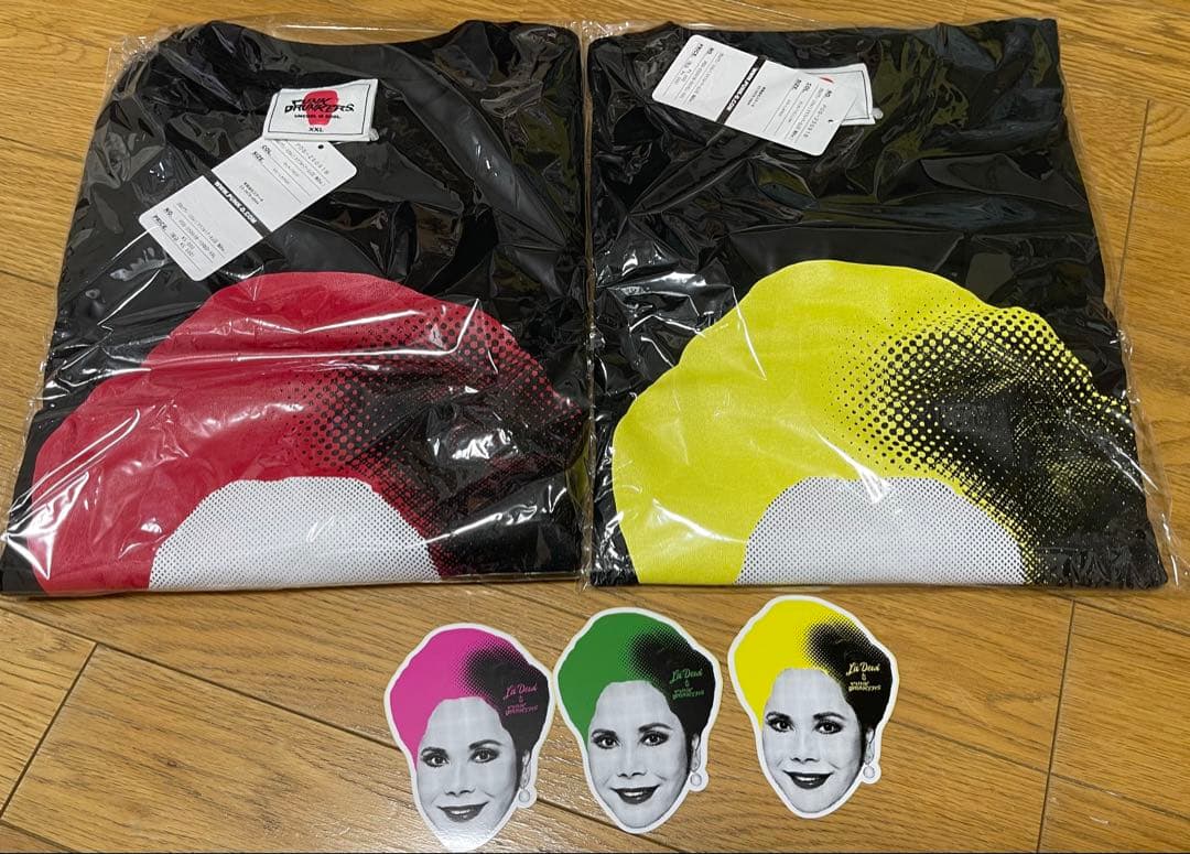 パンクドランカーズPUNK DRUNKERS Tシャツ　デヴィ夫人ステッカー