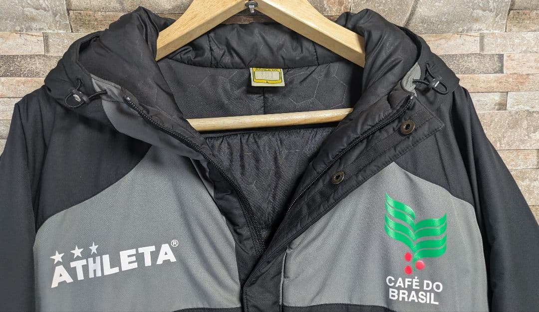 美品 希少モデル アスレタ 中綿ベンチコート ハーフ丈 ブラック系 Lサイズ