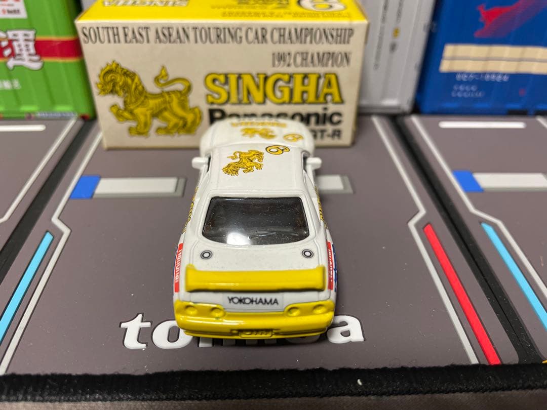 トミカ ガリバー特注　タイサンシンハーGT-R マカオGP